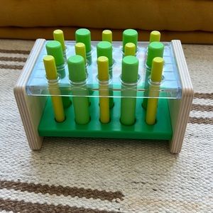 Lovevery peg and post toy - like new